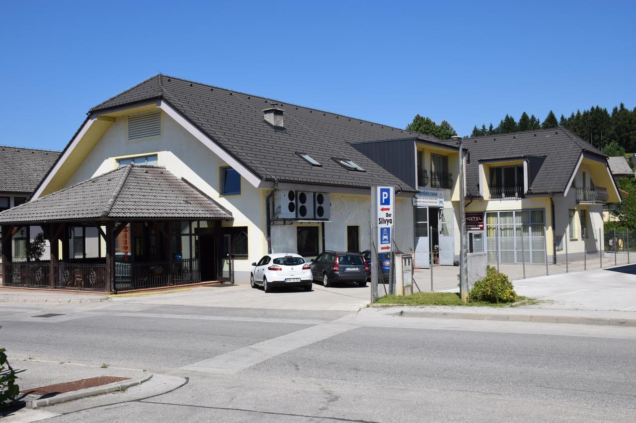 Hostel Novak Novo Mesto Extérieur photo