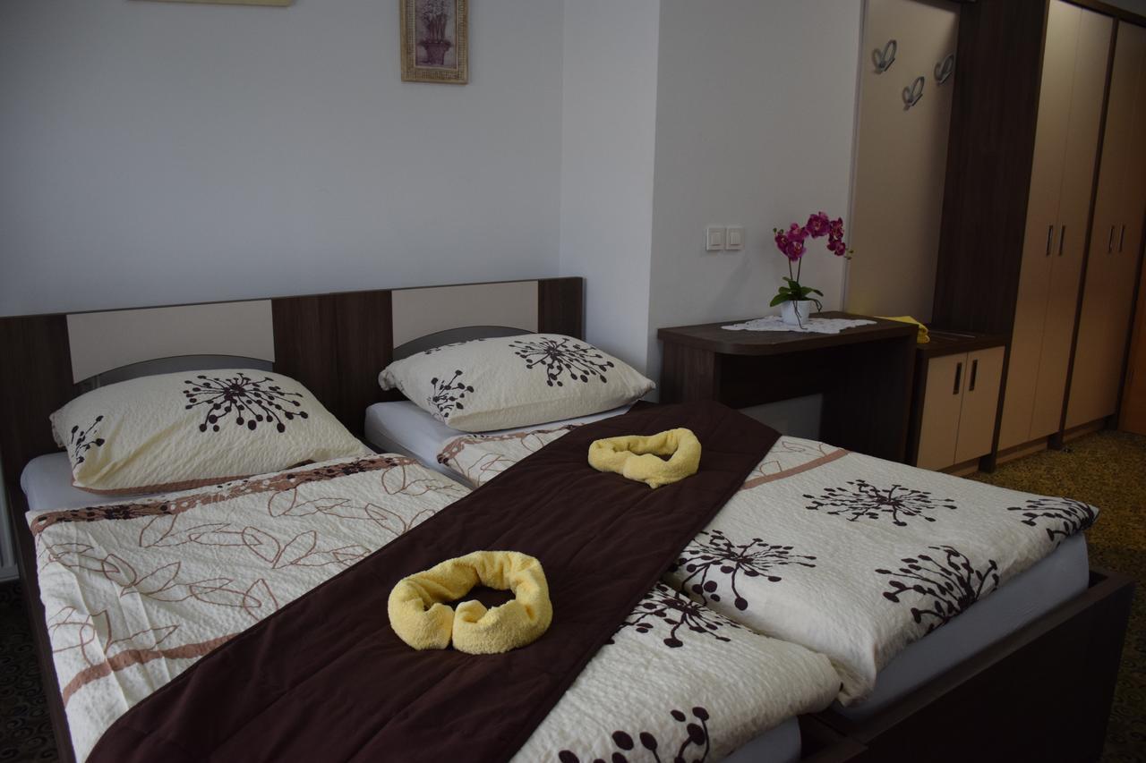 Hostel Novak Novo Mesto Extérieur photo